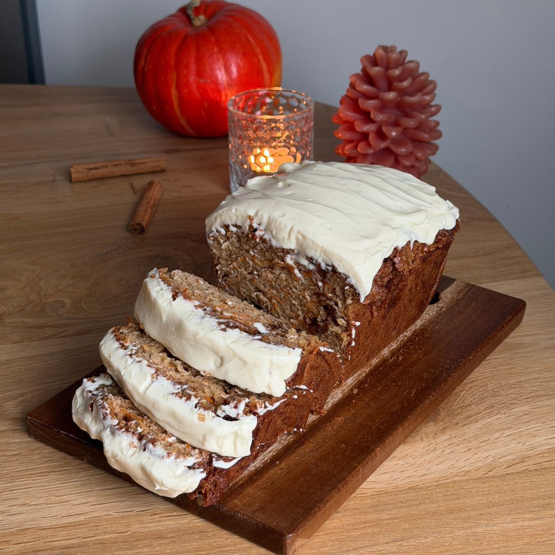 Carrot Cake Loaf met kaneelswirl